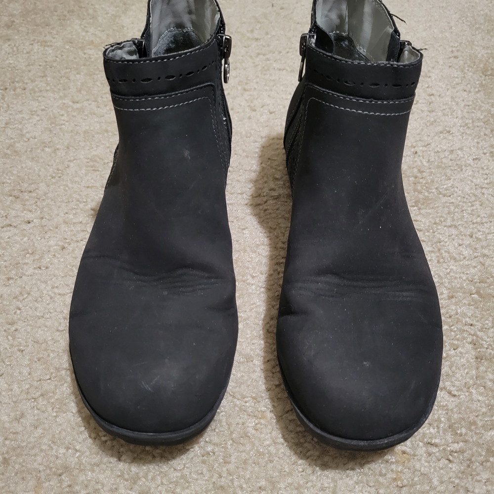 Chic Black Ankle Booties